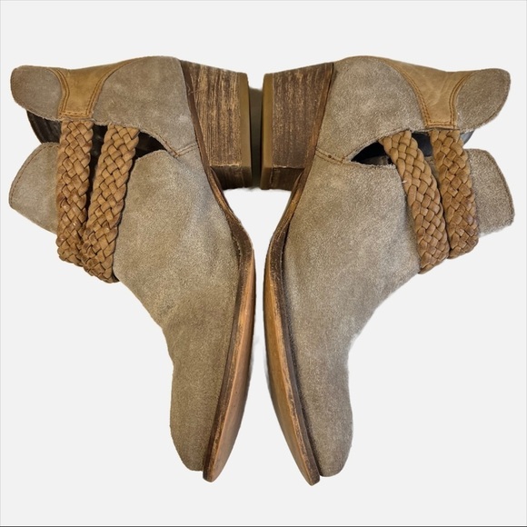 Rebels Calista Suede Ankle Booties with Braided Leather Double Strap Size 8 - Picture 4 of 9